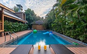 Nature'S Abode - The Wooden Villa At Morjim By Stayvista